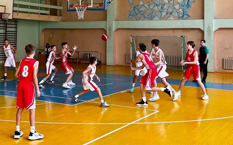 Баскетболисты из Ессентуков обыграли краснодарцев на Межрегиональном турнире.