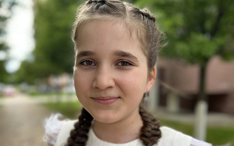 Пятиклассница из Ессентуков пишет стихи об отце-участнике СВО.