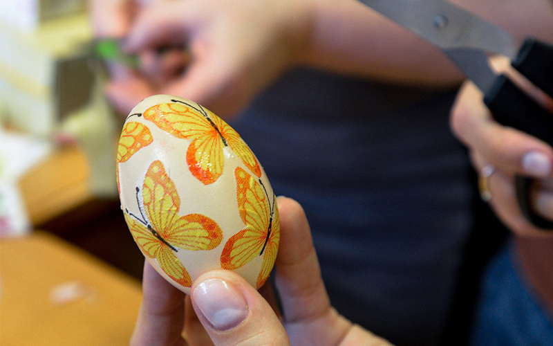 В Ессентуках проведут мастер-классы по росписи пасхальных яиц..