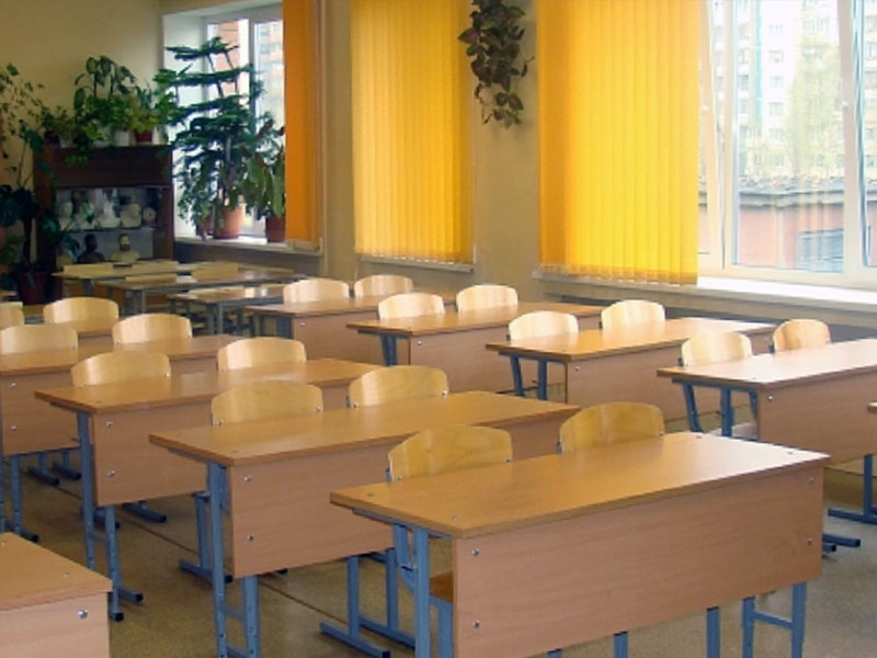 Глава Ессентуков взял на контроль закрытие школьных классов на карантин.