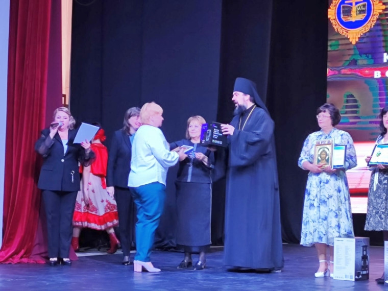 Ессентукская гимназия стала лауреатом Всероссийского конкурса духовного развития.
